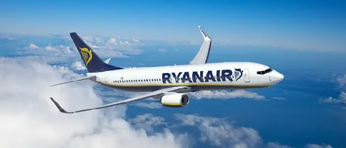 Ryanair, voli cancellati: la compagnia ridimensiona le cifre