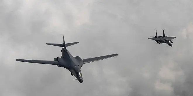 Esercitazioni nei cieli coreani: jet USA simulano bombardamento
