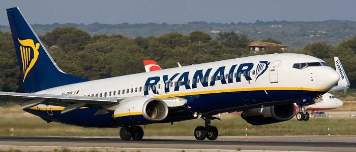 Ryanair taglia duemila voli per troppi ritardi