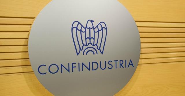 PIL, Confindustria ritocca al rialzo le stime
