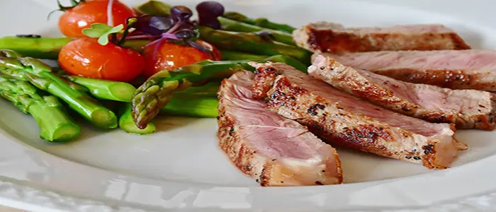 Carne rossa: entro certi limiti è bene consumarla