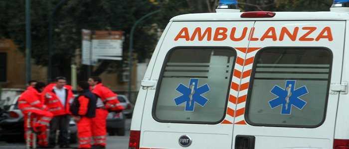 Genova, grave incidente stradale tra moto e bus: muore donna