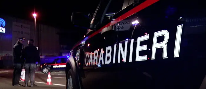 Firenze, indagati per stupro due carabinieri. Atteso test Dna