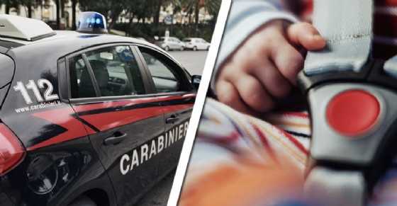 Sanremo, lascia in auto la figlia di tre mesi: denunciato il padre per abbandono di minore