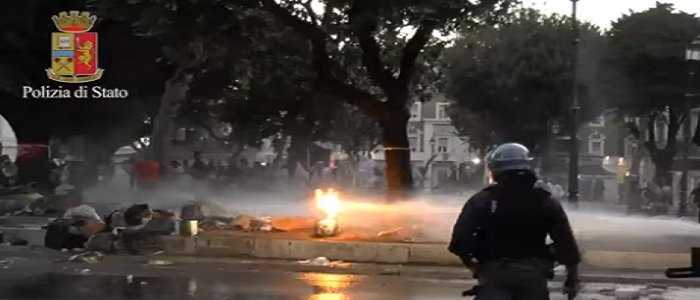 Scontri piazza Indipendenza: fermato etiope che aveva lanciato bombole di gas contro la Polizia