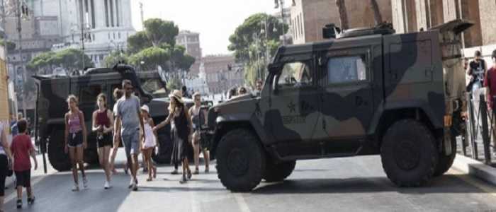 Operazioni antiterrorismo in Italia: controllati 27 mila furgoni in tre giorni