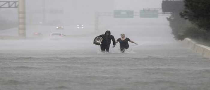 Uragano Harvey, sale a 18 il numero dei morti