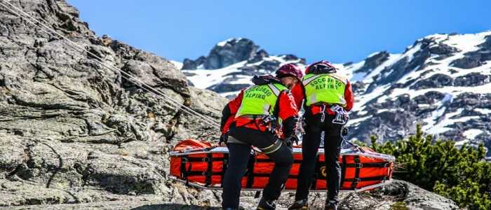 Tragedie in montagna: morti due alpinisti in Trentino e cinque in Austria