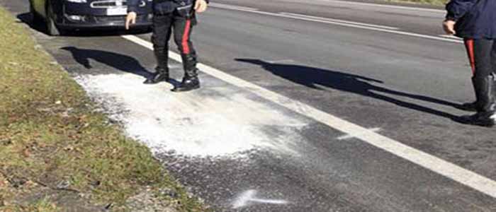 Incidenti stradali, SS106 centauro sbanda e muore