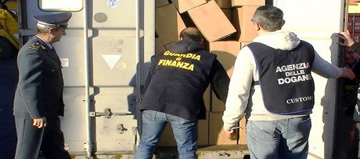 Gioia Tauro, sequestrati 220 kg di cocaina