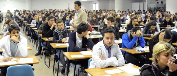 Scuola, diploma in quattro anni: al via la sperimentazione per 100 classi