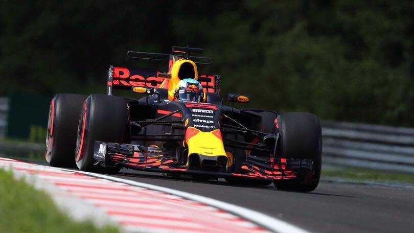 Formula 1: la Red Bull di Ricciardo domina le libere in Ungheria