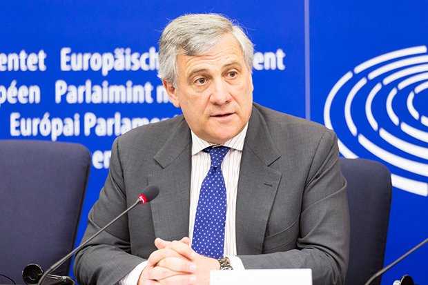 Fincantieri, Tajani: "E' un problema politico"