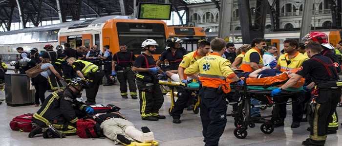Barcellona, incidente ferroviario nella stazione. Almeno 48 feriti