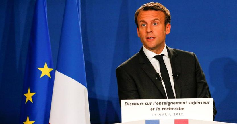 Francia, Macron perde popolarità, meno 10 punti in un mese