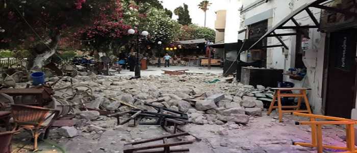 Grecia, sisma di 6.7 ha provocato 2 morti e 100 feriti a Kos. Mini trunami anche a Bodrum