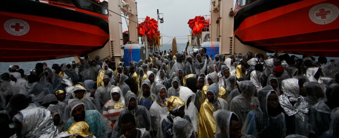 Catania, il business dei migranti minorenni: due persone ai domiciliari