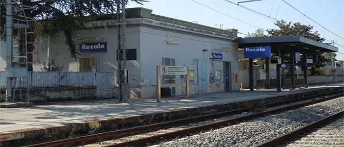 Investita da treno, muore ragazza 14 anni