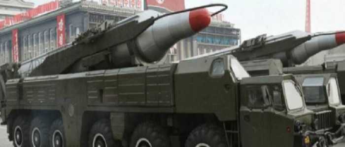 La Corea del Nord lancia un nuovo missile. Avrebbe potuto raggiungere l'Alaska