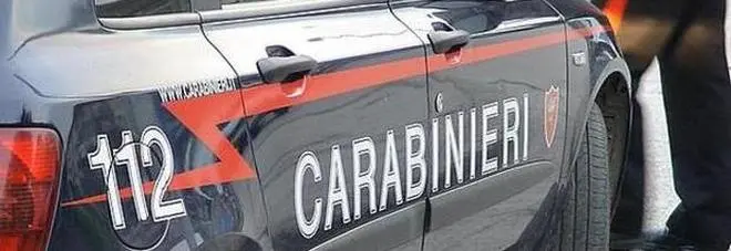 Vobarno, molotov contro l'albergo che potrebbe ospitare migranti. Si pensa a gesto intimidatorio