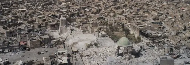 Iraq, Mosul "Completamente liberata": l'Isis è "crollato"