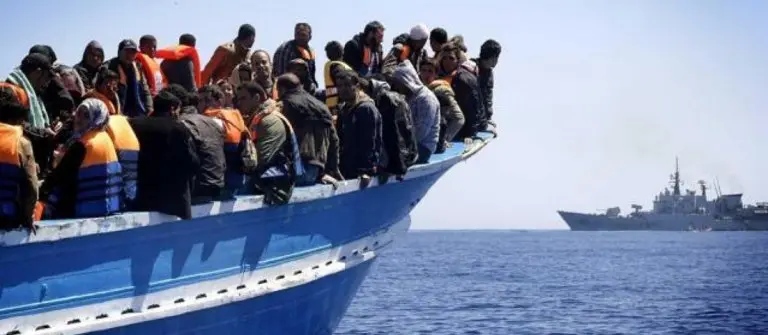 Migranti, Ue: Fondo da 3,3 miliardi per investimenti nei paesi d'origine