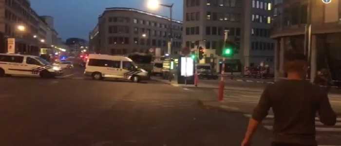 Bruxelles, esplosione in stazione. Ucciso il terrorista. Attentatore aveva altra bomba con chiodi