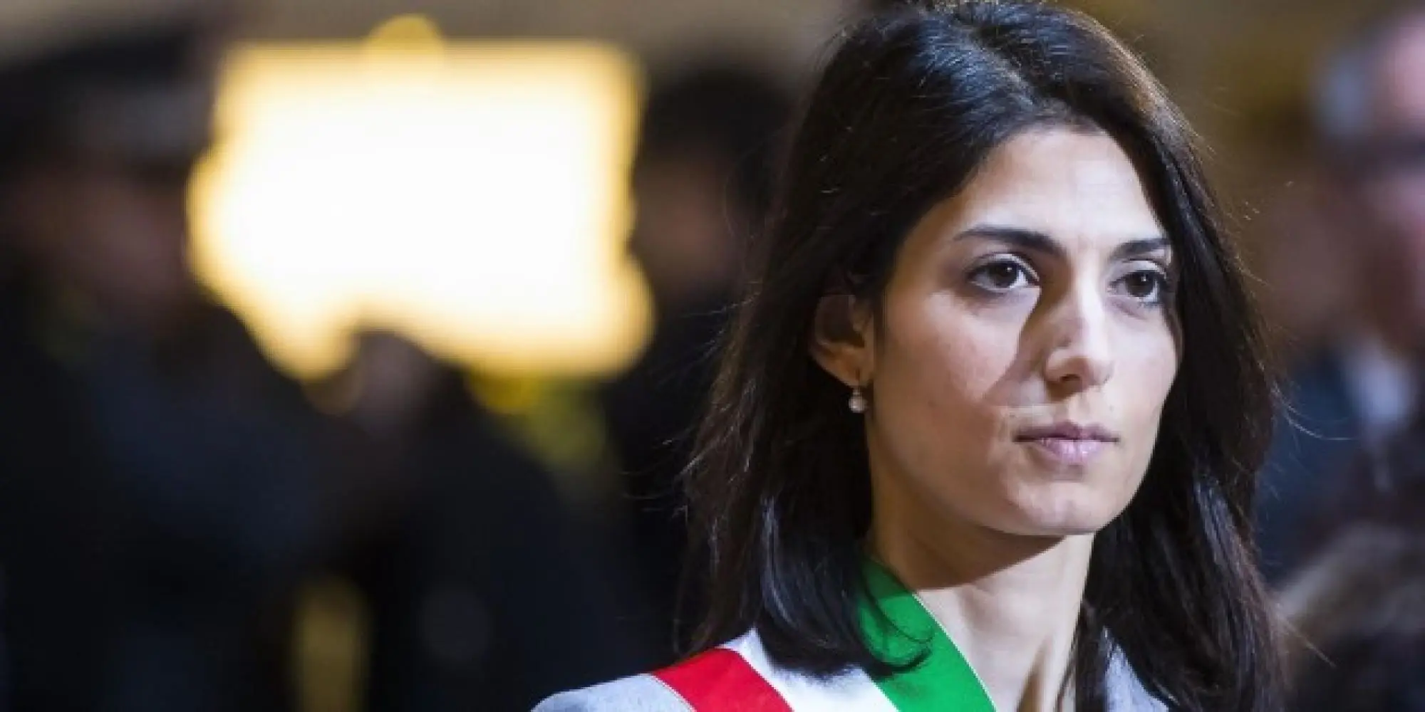 Roma, chiusa l'inchiesta sulle nomine: Raggi rischia il processo