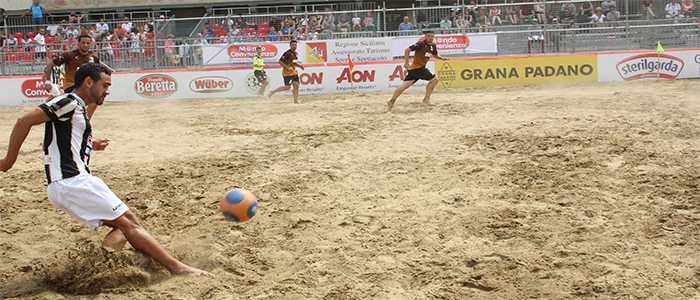 Beach Soccer. Serie Aon: Viareggio vola solitario in testa alla classifica