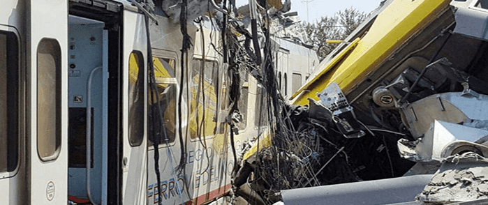 Scontro fra treni nel Salento: Emiliano segue sviluppi incidente 
