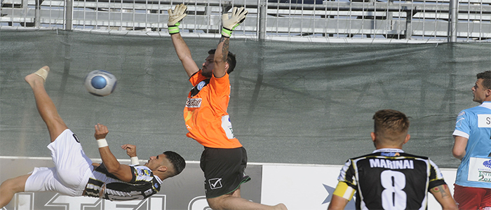 Beach Soccer: coppa Italia, le prime acrobazie dell'estate