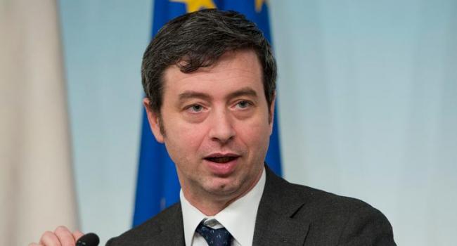 Orlando: "Lotta alle fake news è impari"