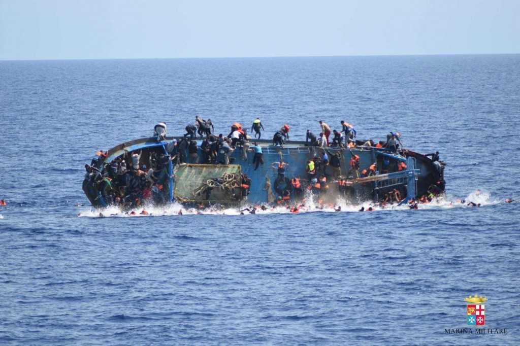 Naufragio di migranti al largo della Libia. Almeno 31 morti, molti i bambini