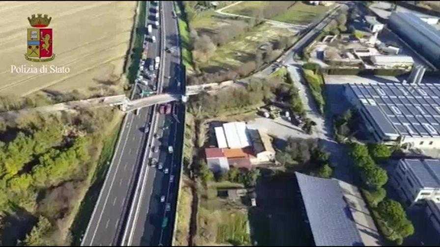 Crollo ponte su A14: nell'indagine coinvolti anche dirigenti Autostrade