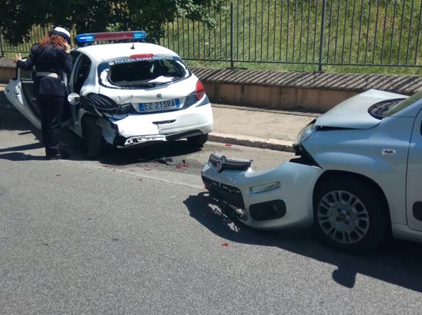 Roma, due vigili investiti: uno è in gravi condizioni