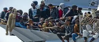 Catania, giunta nave Moas: a bordo il cadavere di un bambino