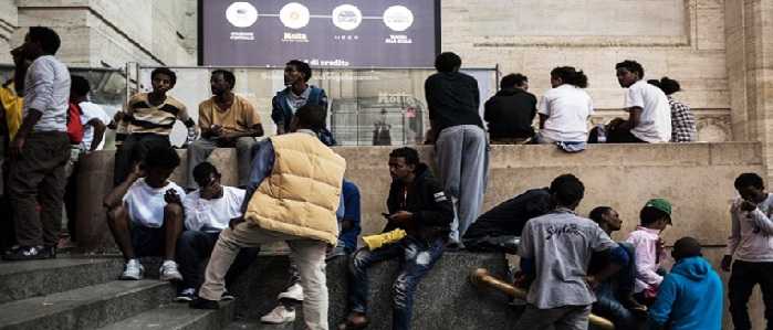 Migranti, blitz in stazione Centrale a Milano. Diverse persone identificate