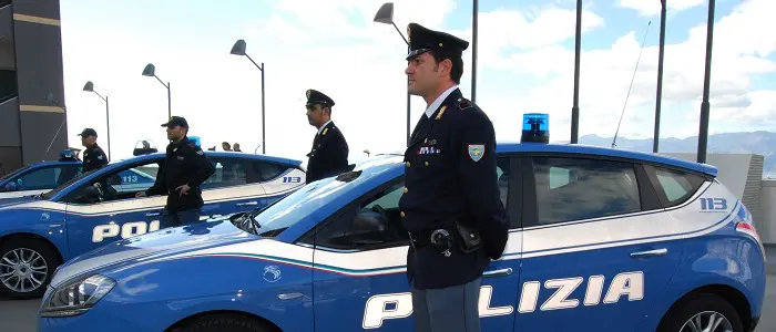 Ragusa, investe il nuovo fidanzato della sua ex e scappa: fermato