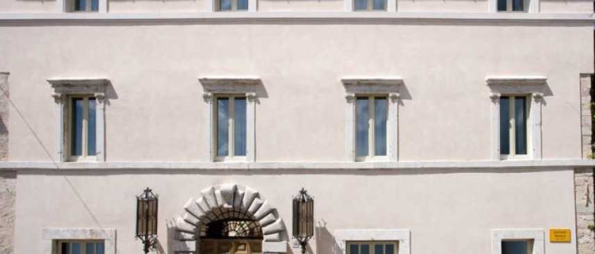 A Norcia riaperto il primo albergo "Palazzo Seneca"