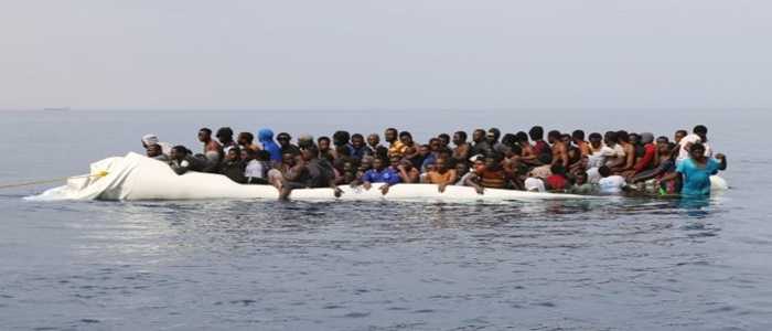 Migranti, il procuratore catanese Zuccaro: "Ong forse finanziate da trafficanti".