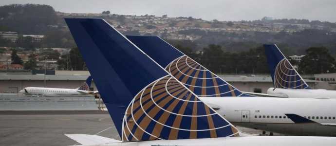 10mila dollari per rinunciare a posto in overbooking: la proposta di United Airlines