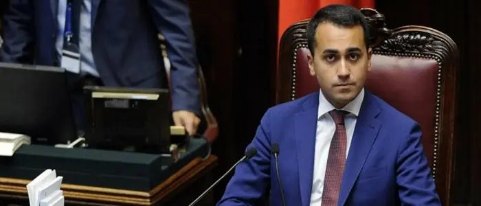 Esodo Migranti, Di Maio a Saviano: "Chi difende le ong fa parte di una schiera di ipocriti"