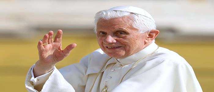 Benedetto XVI e i suoi primi 90 anni. L'Arte è una porta verso l'infinito.