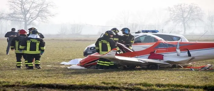 Ultraleggero prende fuoco. Morti istruttore e allievo, 27 e 17 anni