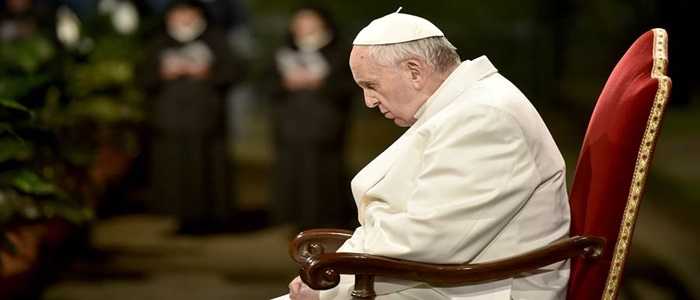 Papa Francesco: "Vergogna per guerre e sangue"