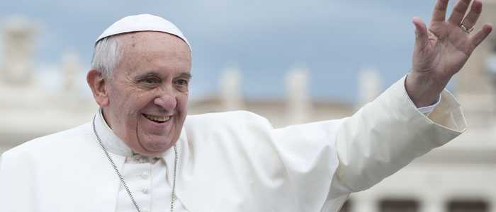 Papa: mondo fermi la violenza senza scopo