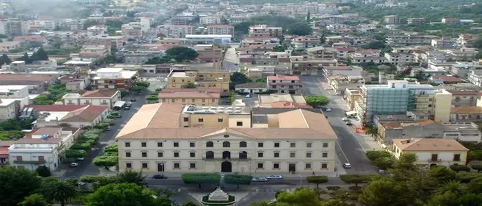 Locri: sigilli a due scuole, 800 studenti per strada