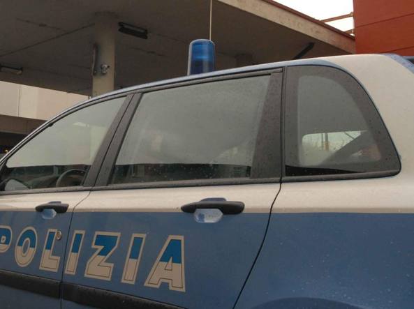 Udine, picchia e violenta l'ex moglie, poi si toglie la vita