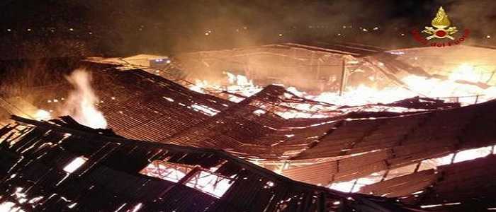 Treviso, incendio al bottificio Garbellotto. Distrutta gran parte dei magazzini