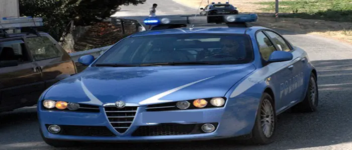 Incidenti stradali: si schiantano inseguiti da polizia, un morto